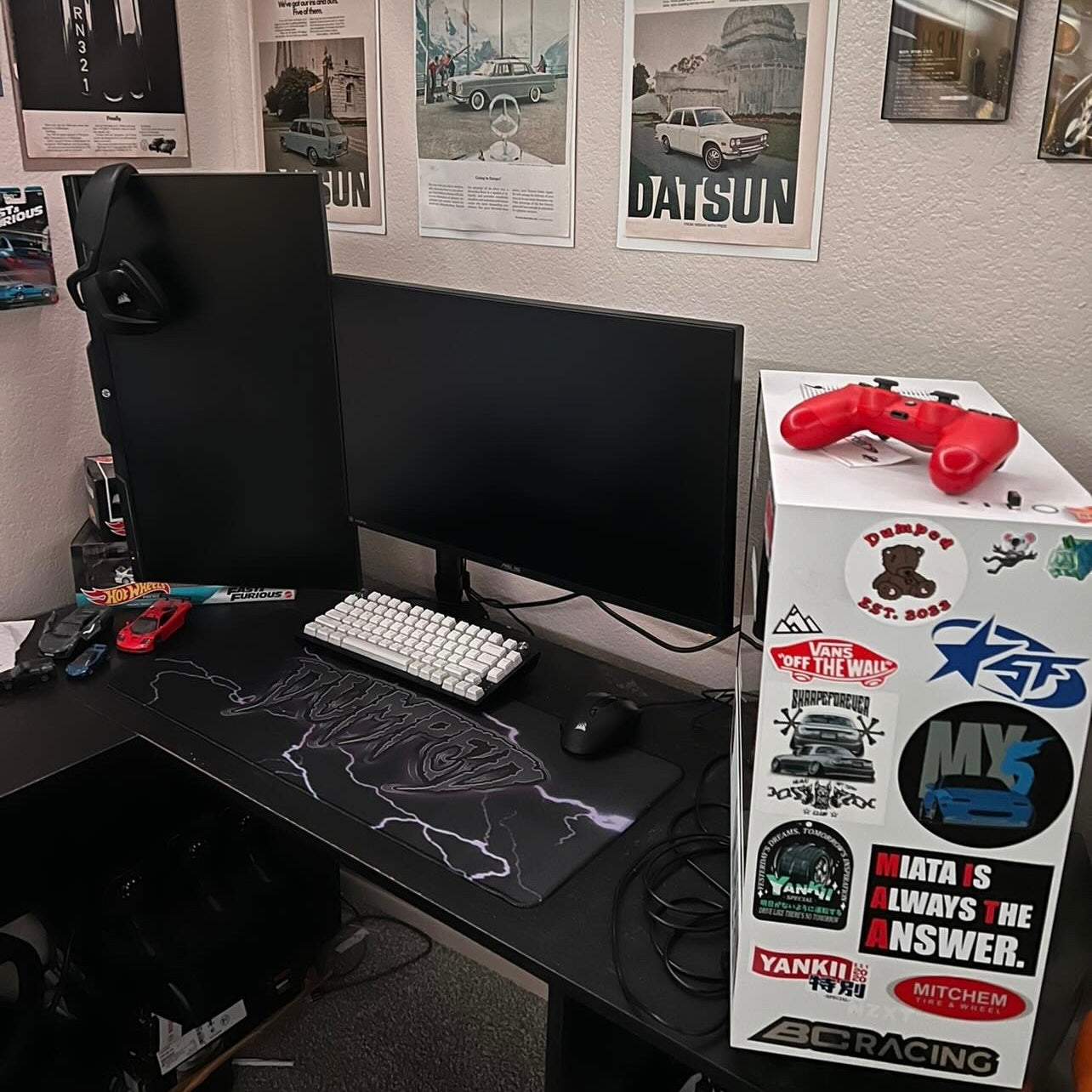 Lightning logo Mouse pad